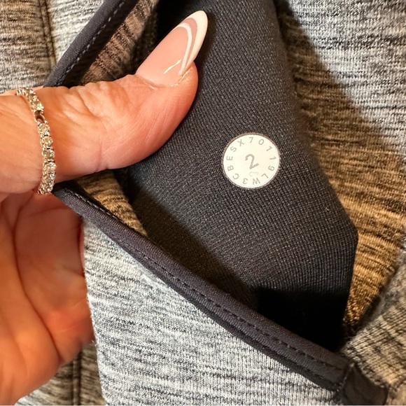 Lululemon Scuba hoodie jacket long size 2 - Picture 3 of 5